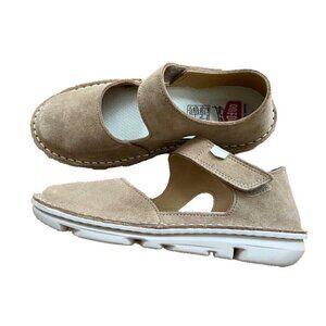 On Foot Your Way Women’s Shoe Comfort Beige Size 37